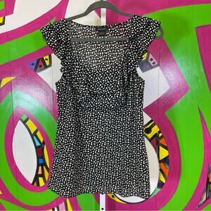 Spense, Polka Dot Blouse with Ruffles. Size Large. Excellent condition!